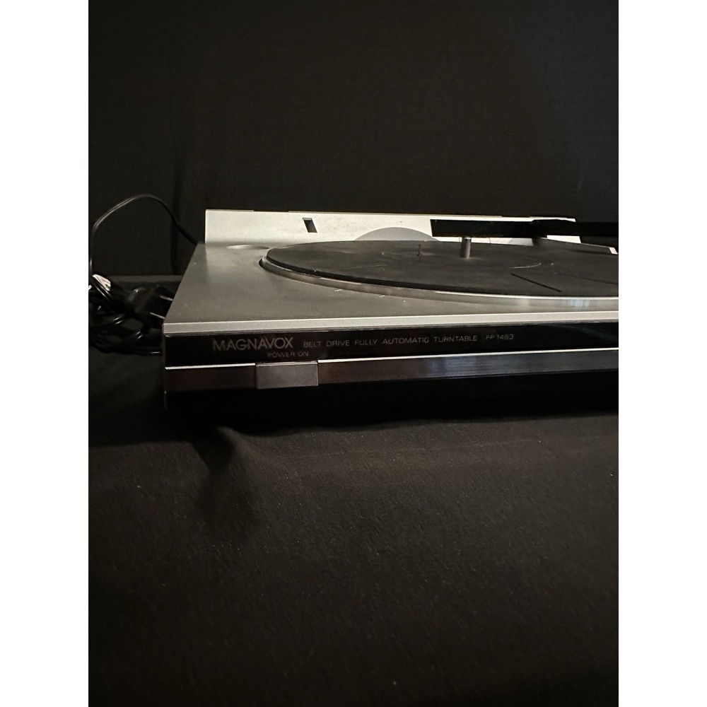 Magnavox FP1463 Turntable AS-IS/Parts - Picture 3 of 8